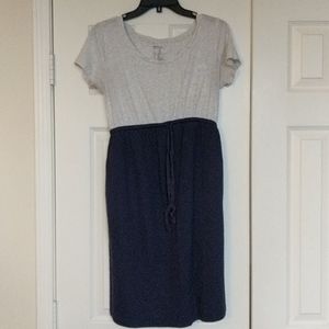 Everyday short sleeve maternity dress